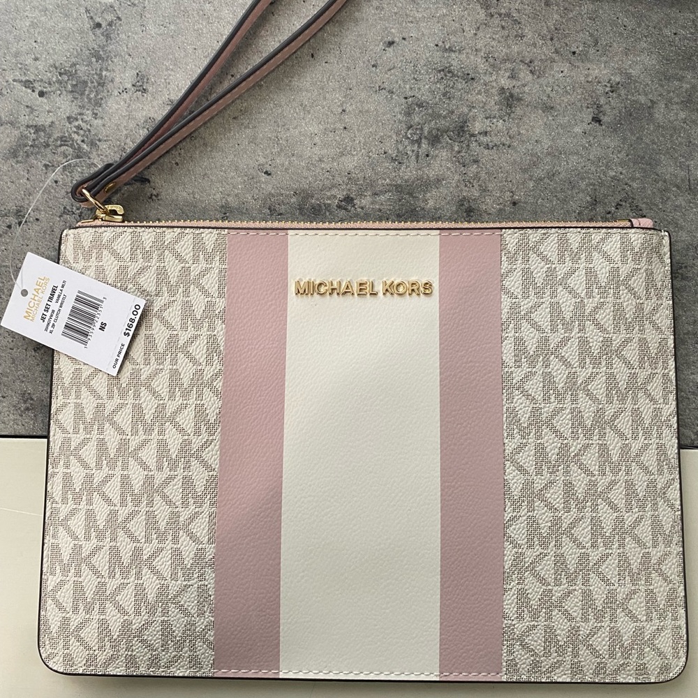 Michael Kors Wristlet
